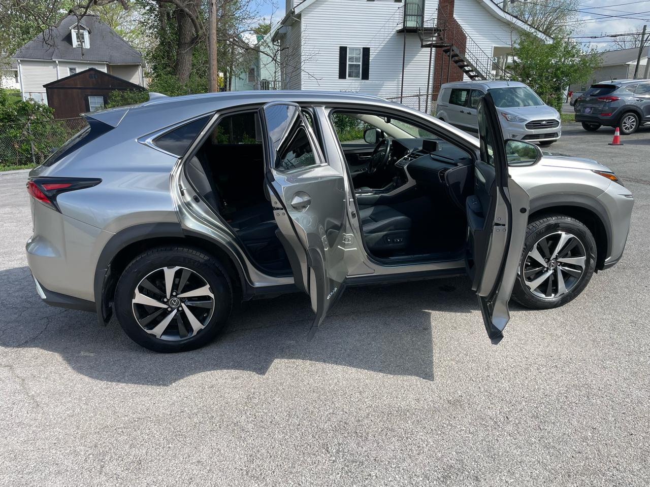 Lexus NX NX 300h AWD 2021