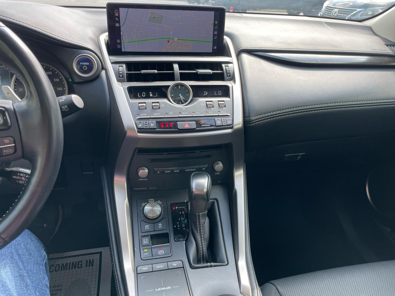 Lexus NX NX 300h AWD 2021