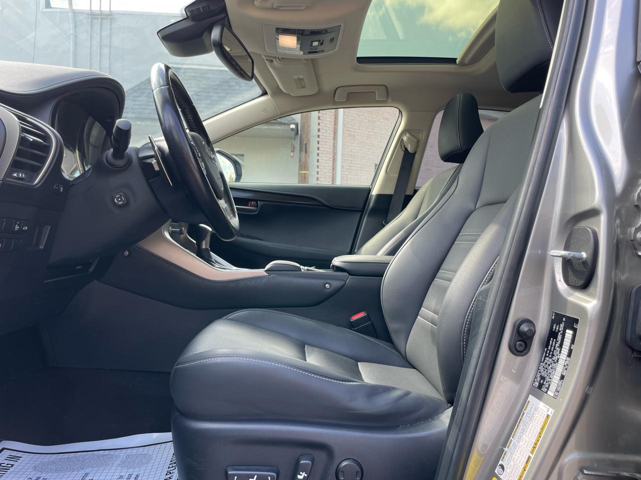 Lexus NX NX 300h AWD 2021