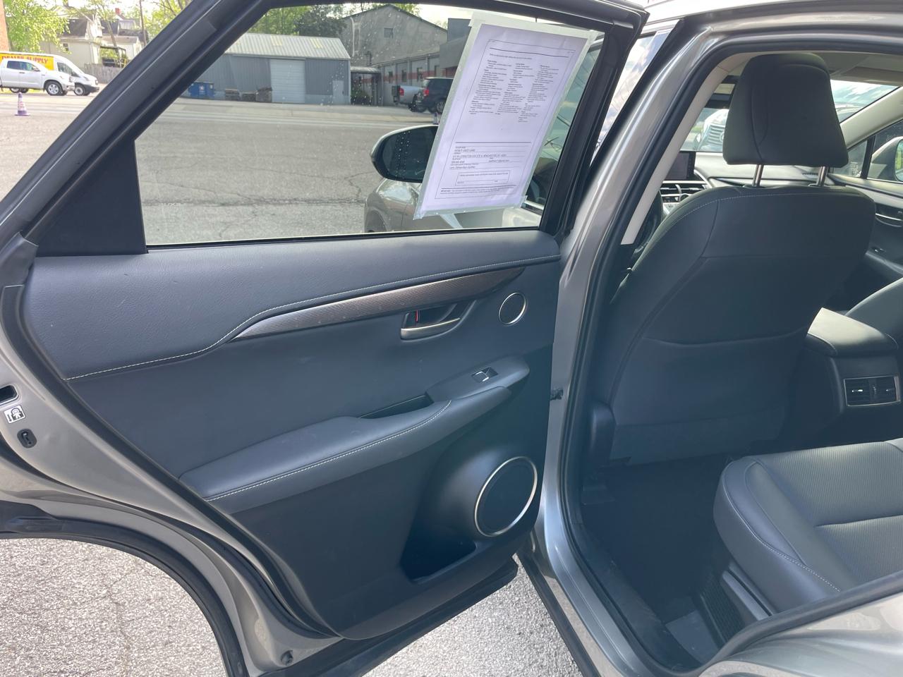 Lexus NX NX 300h AWD 2021