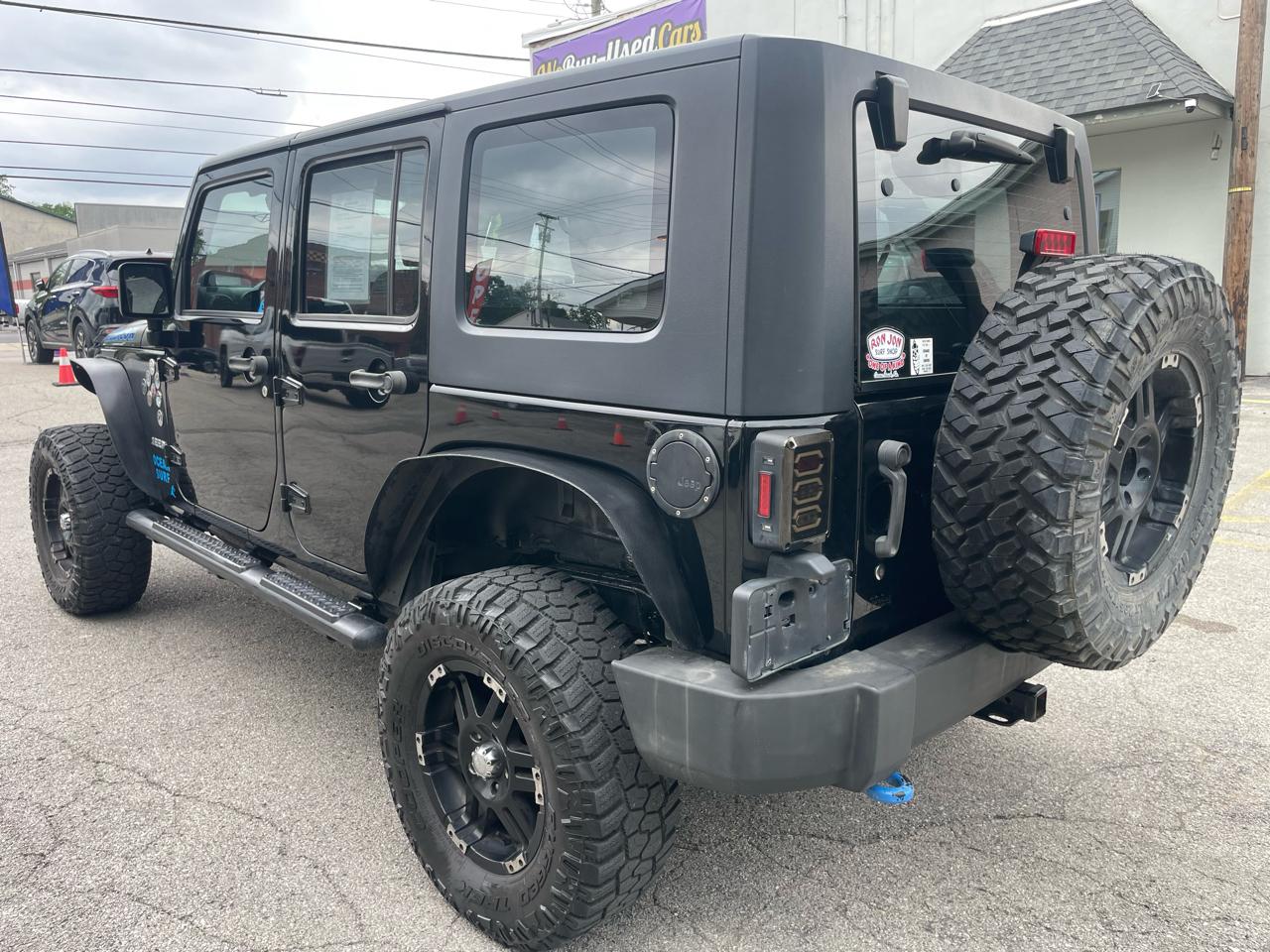 Jeep Wrangler Unlimited 4WD 4dr Sport 2010
