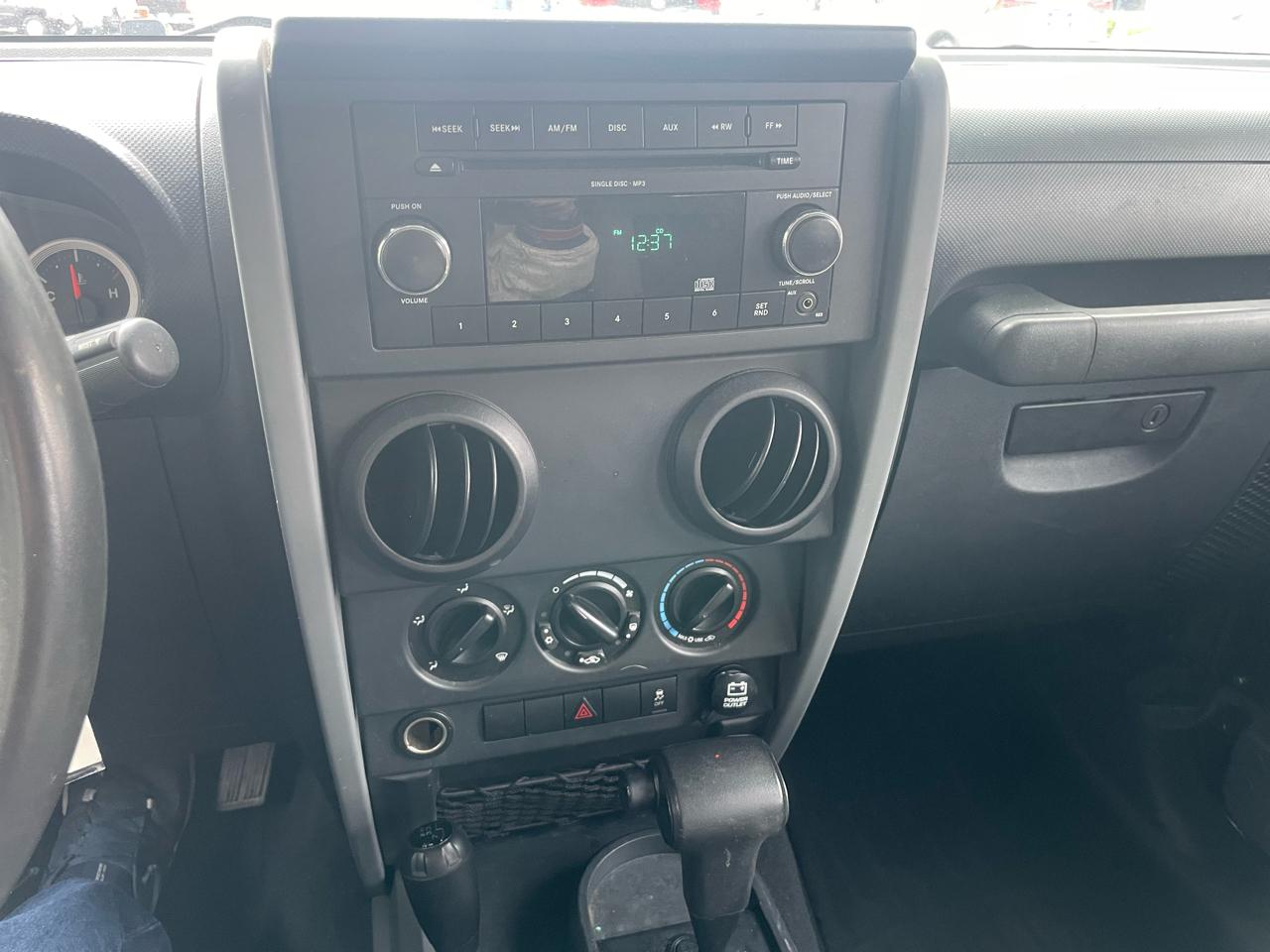 Jeep Wrangler Unlimited 4WD 4dr Sport 2010