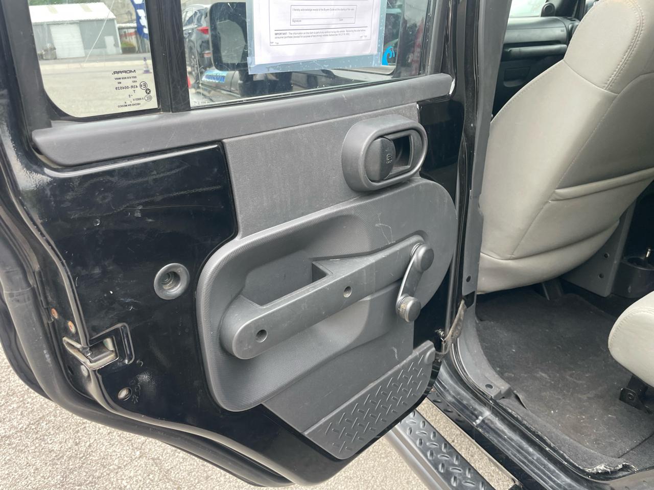 Jeep Wrangler Unlimited 4WD 4dr Sport 2010