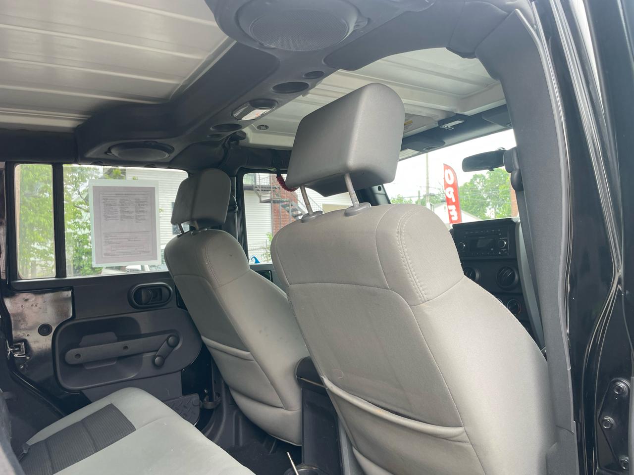 Jeep Wrangler Unlimited 4WD 4dr Sport 2010