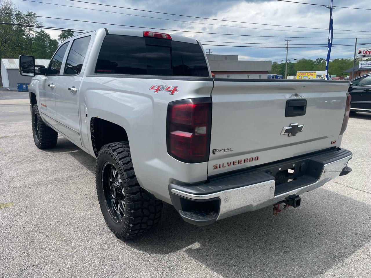 Chevrolet Silverado 1500 4WD Crew Cab 143.5" LTZ w/1LZ 2015