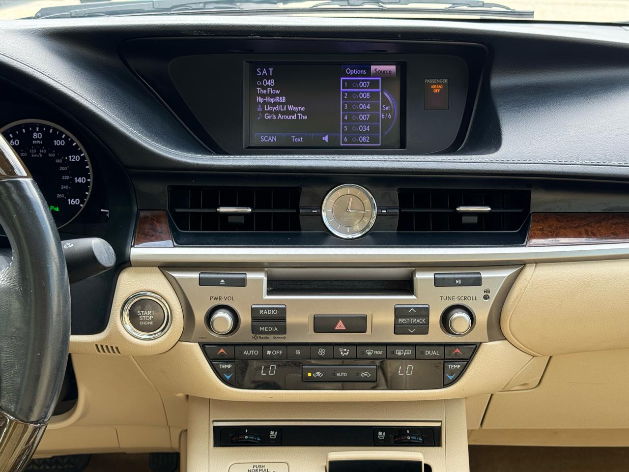 2014 Lexus ES 350 - Photo 22