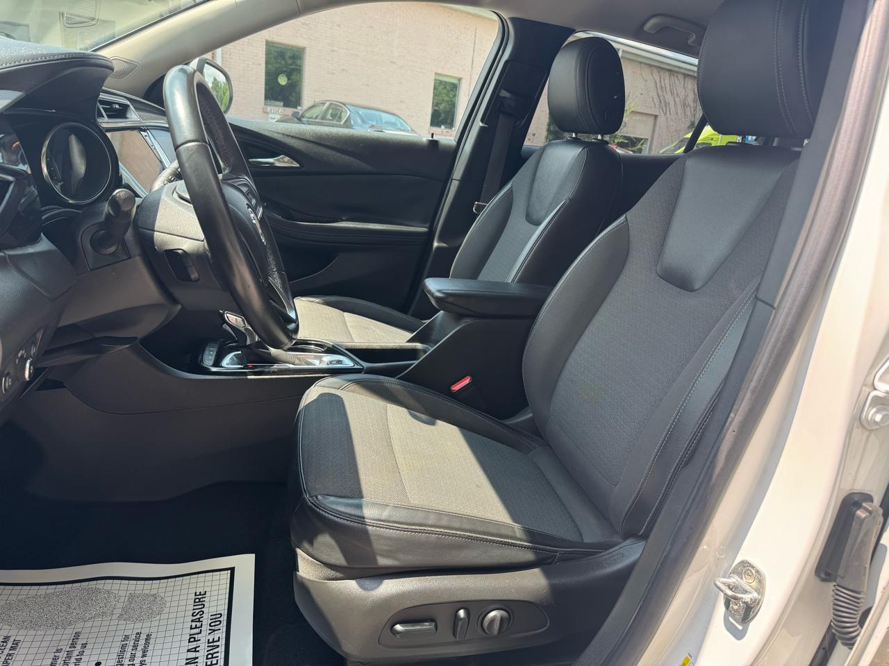 Buick Encore GX AWD 4dr Select 2021