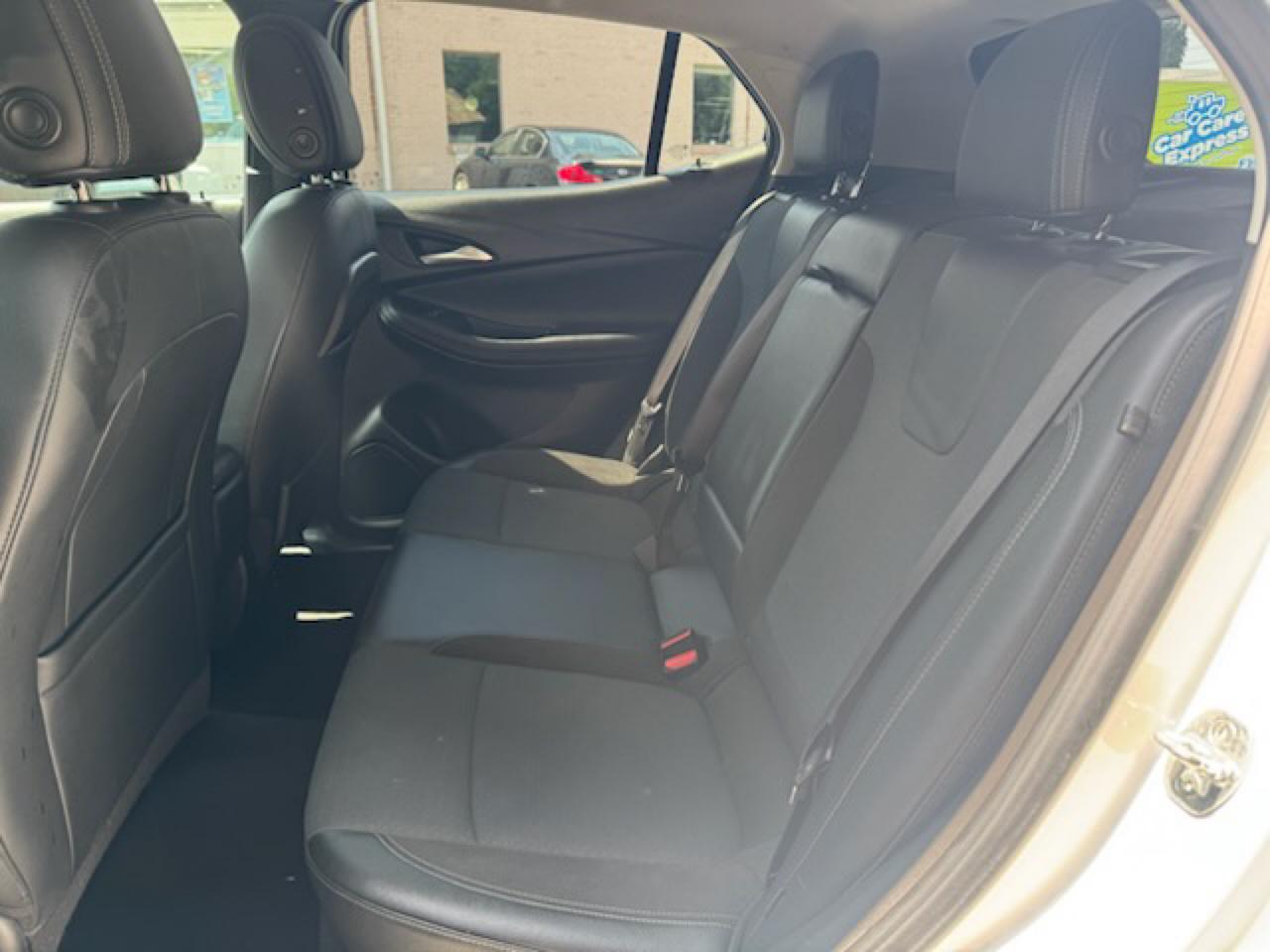 Buick Encore GX AWD 4dr Select 2021
