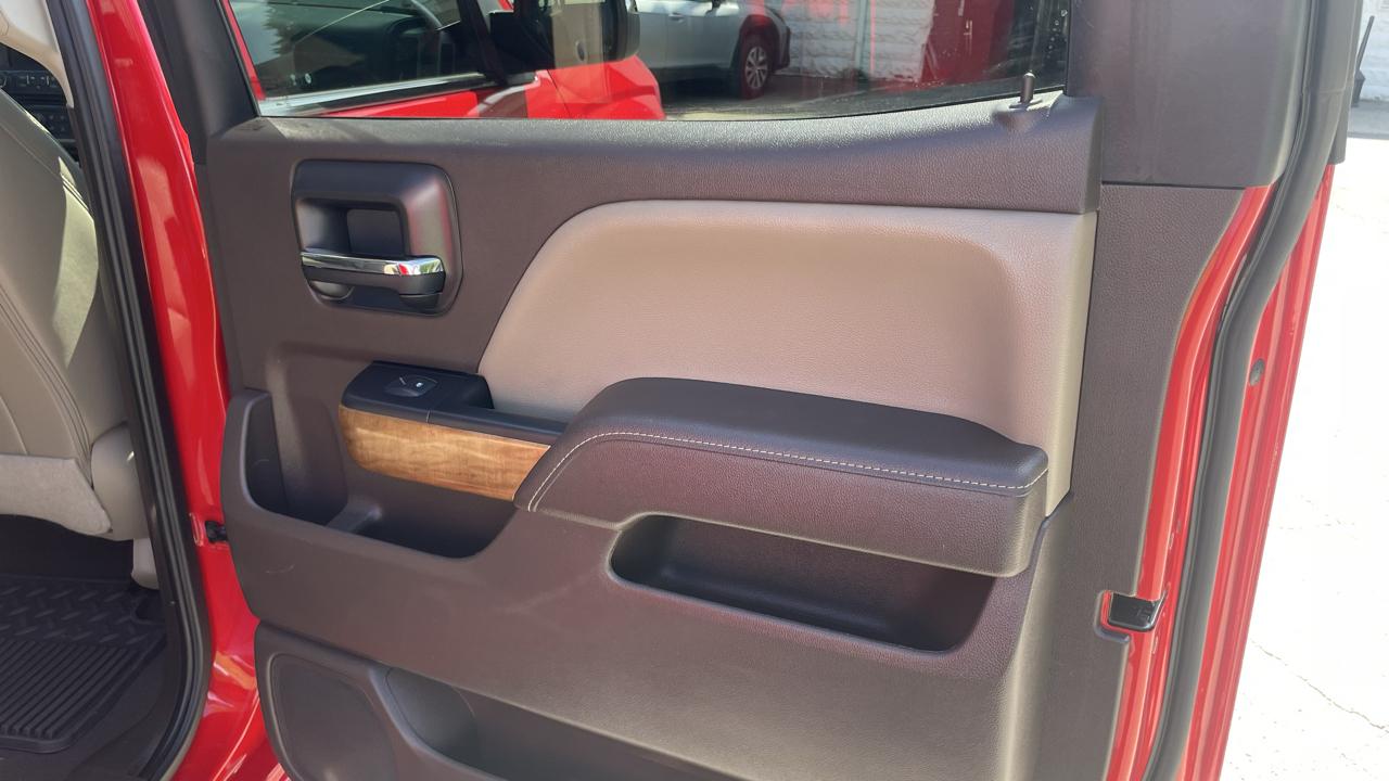 Chevrolet Silverado 1500 4WD Crew Cab 143.5" LTZ w/1LZ 2018