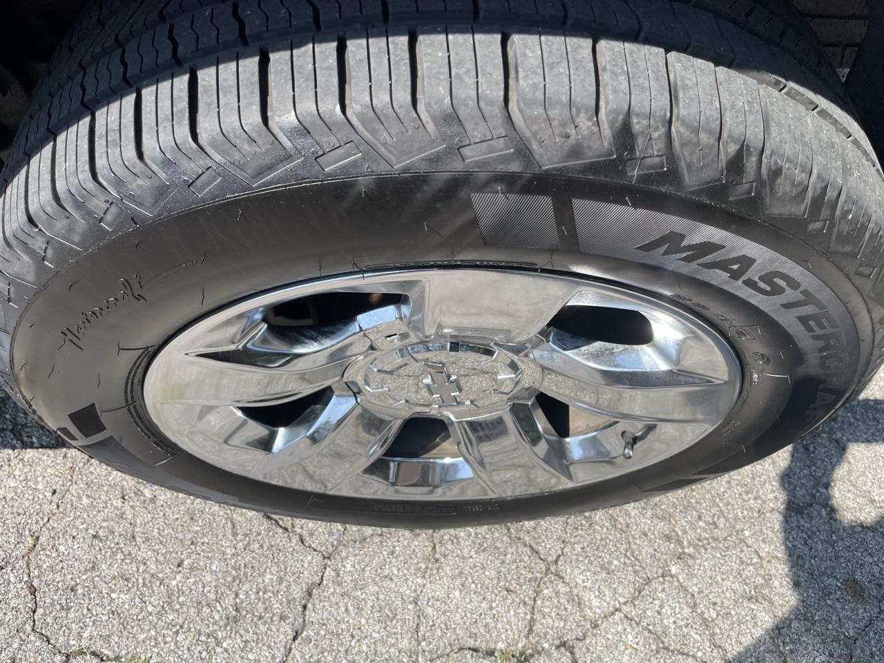 Chevrolet Tahoe 4WD 4dr LT 2018