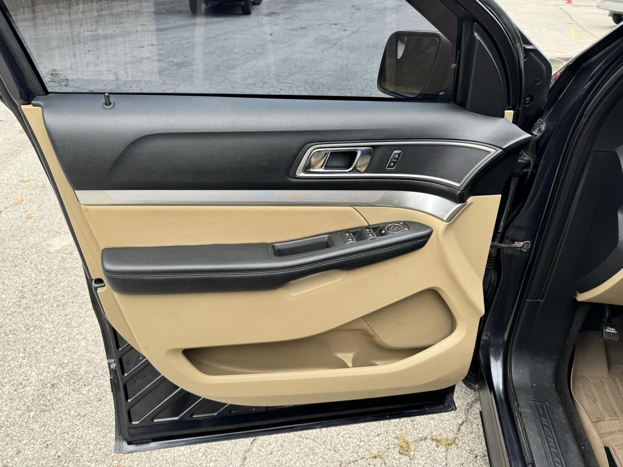 Ford Explorer XLT 4WD 2017