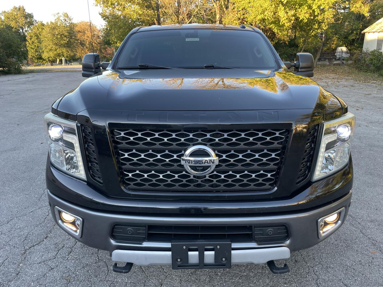 Nissan Titan XD 4WD Crew Cab PRO-4X Diesel 2016
