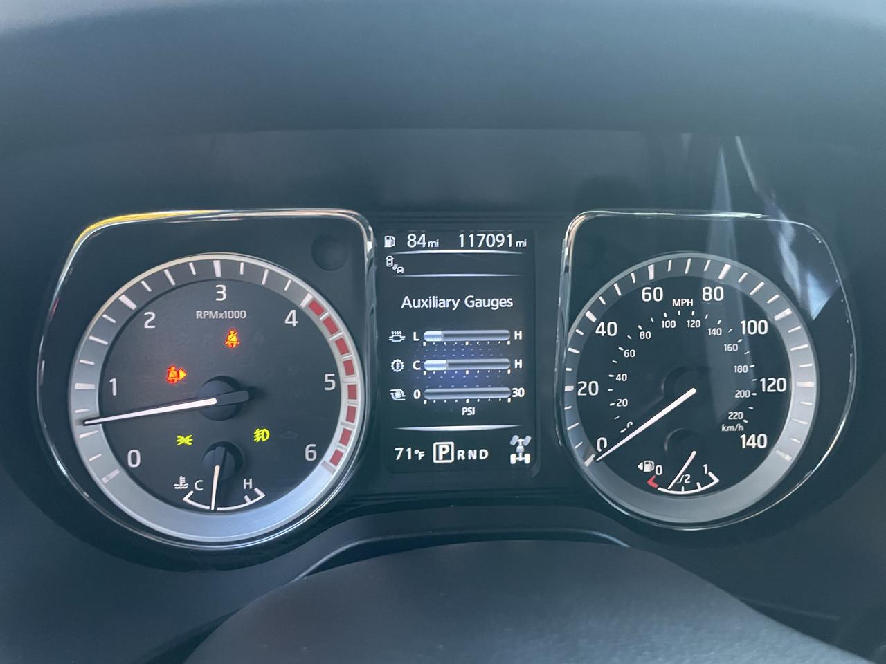 Nissan Titan XD 4WD Crew Cab PRO-4X Diesel 2016