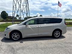 2017 Chrysler Pacifica  2017 Chrysler Pacifica