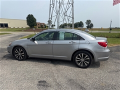 2014 Chrysler 200 