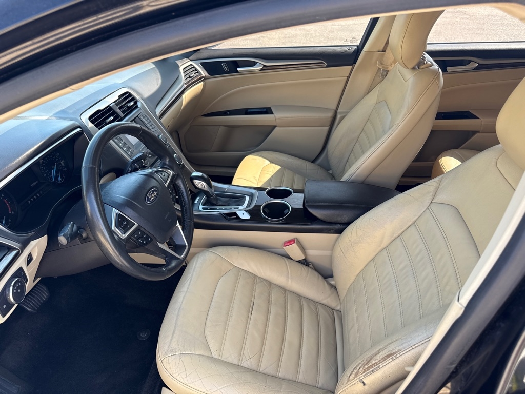 Ford Fusion SE 2013