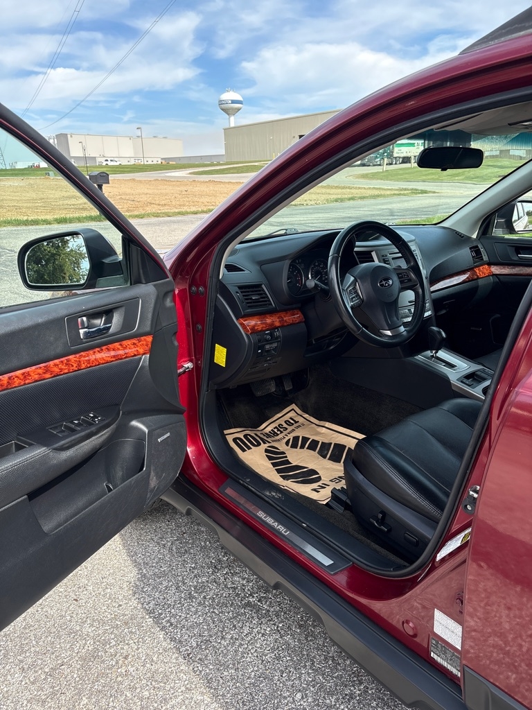 Subaru Outback 2.5i Limited 2012
