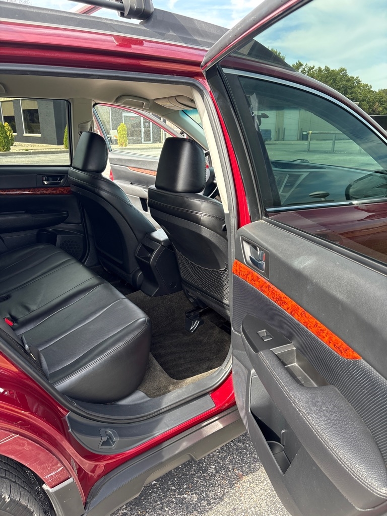Subaru Outback 2.5i Limited 2012