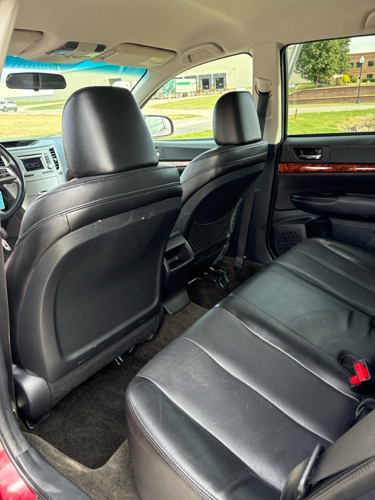 Subaru Outback 2.5i Limited 2012