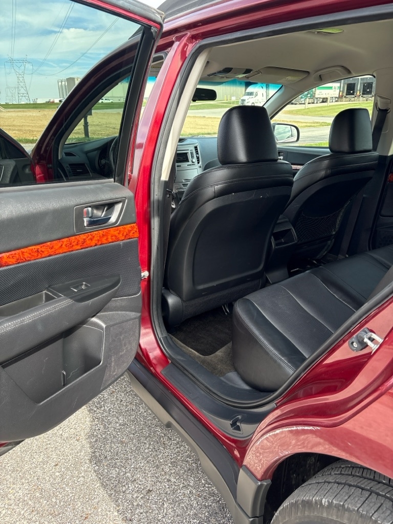 Subaru Outback 2.5i Limited 2012