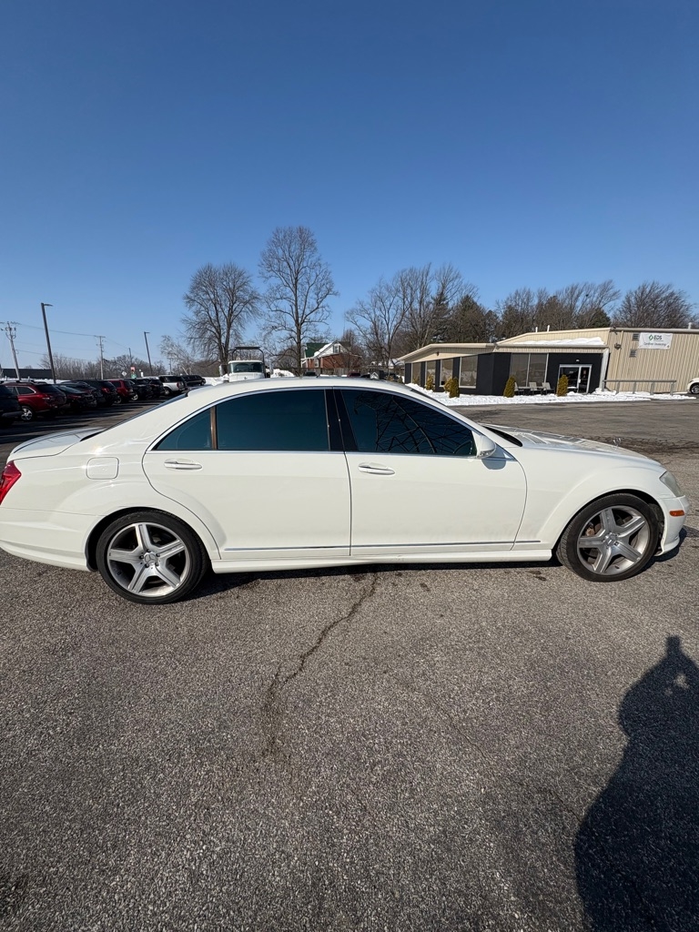 2009 Mercedes-Benz S-Class S550 4MATIC