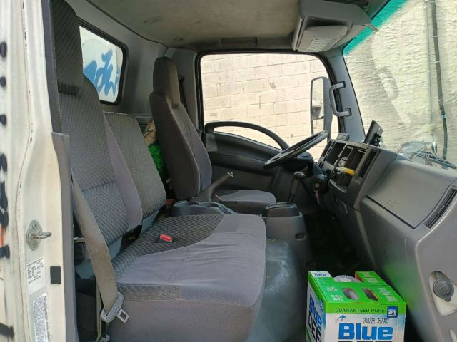 2015 Isuzu NPR photo 12