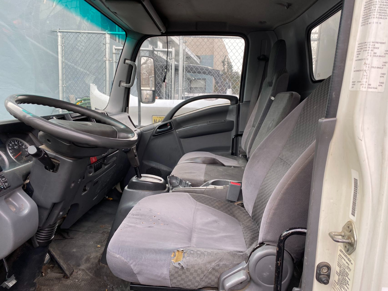 2013 Isuzu NPR photo 4