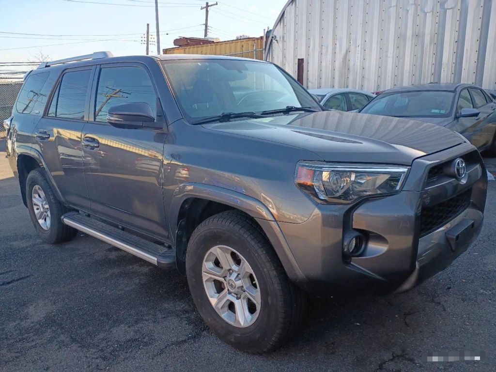 Toyota 4Runner SR5 4WD 2017