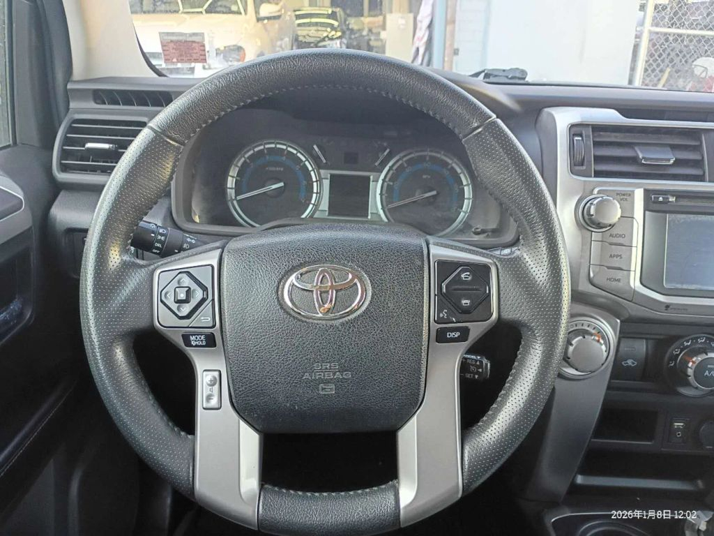 Toyota 4Runner SR5 4WD 2017