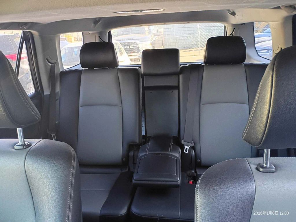 Toyota 4Runner SR5 4WD 2017