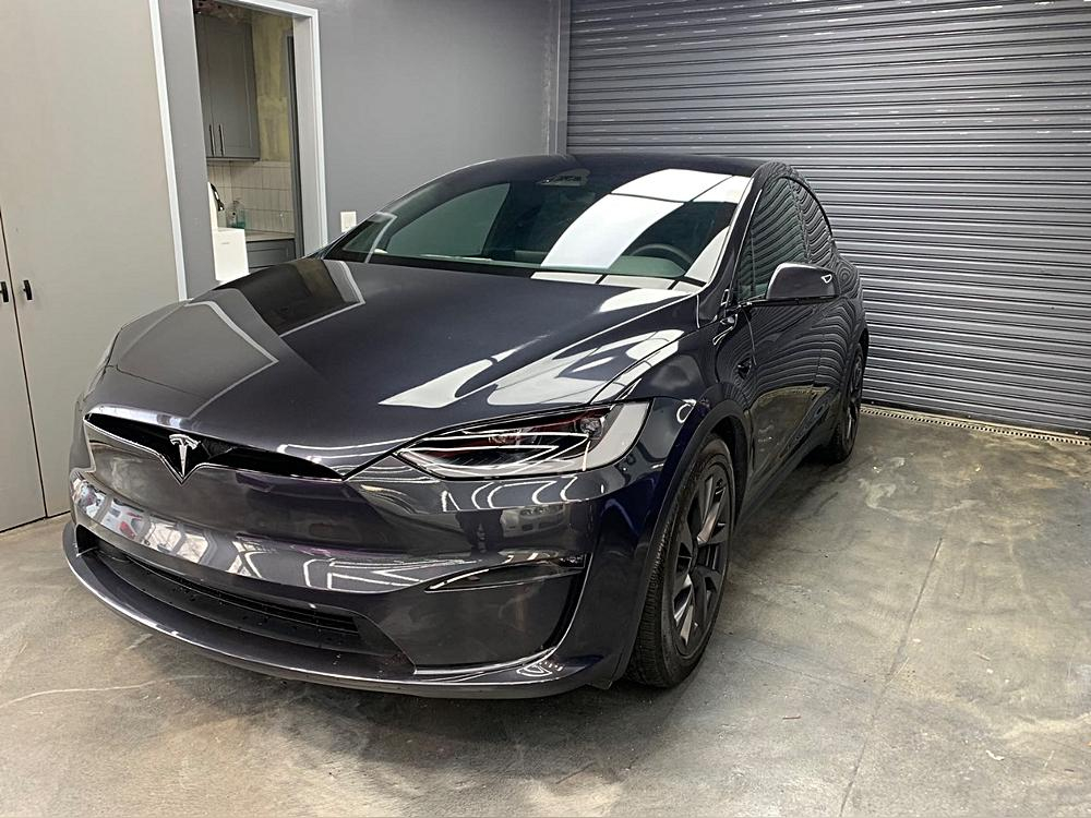 2024 Tesla Model X Plaid photo 2