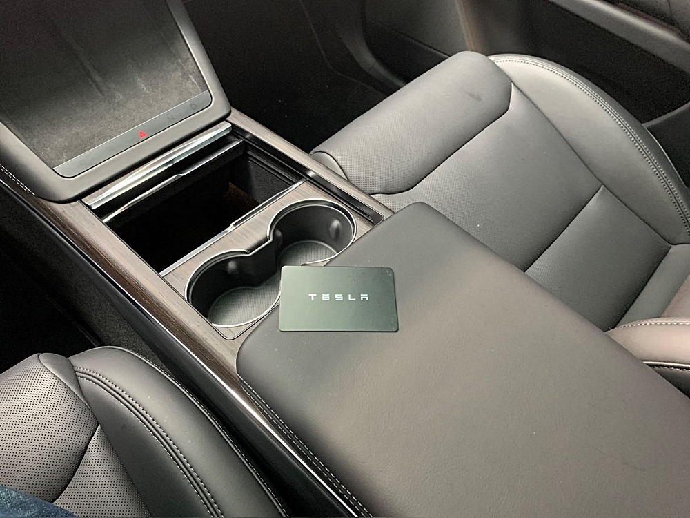 2024 Tesla Model X Plaid photo 8