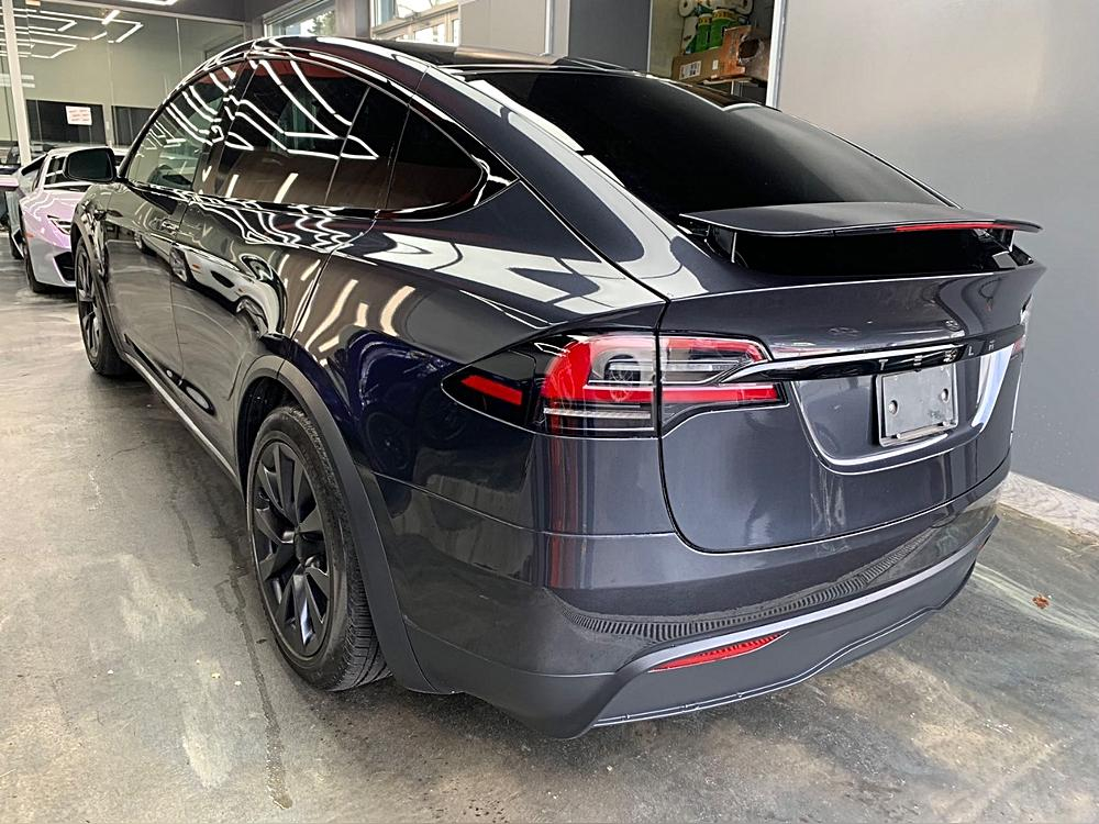 2024 Tesla Model X Plaid photo 12