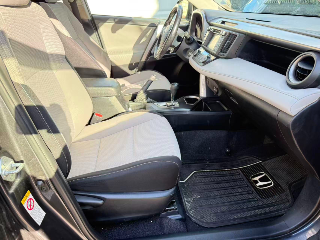 Toyota RAV4 XLE AWD 2016 Toyota RAV4 XLE AWD 2016