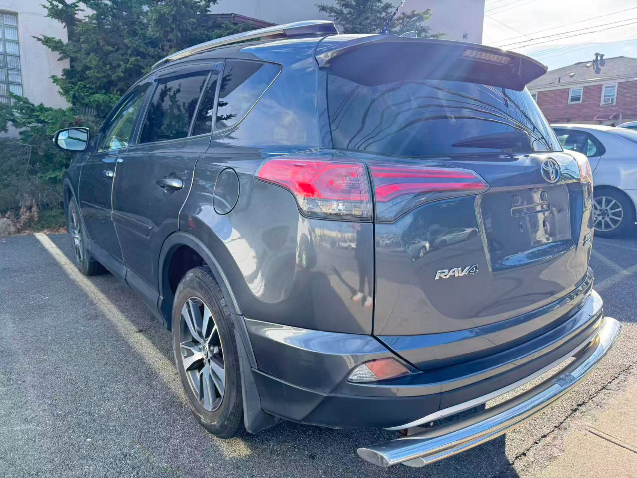 Toyota RAV4 XLE AWD 2016 Toyota RAV4 XLE AWD 2016