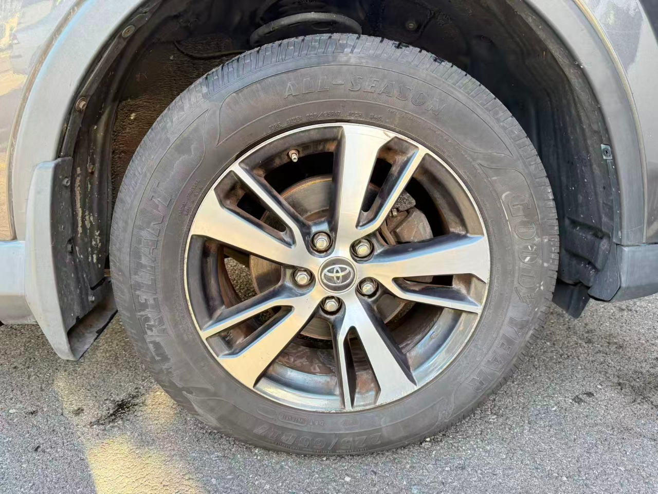 Toyota RAV4 XLE AWD 2016 Toyota RAV4 XLE AWD 2016