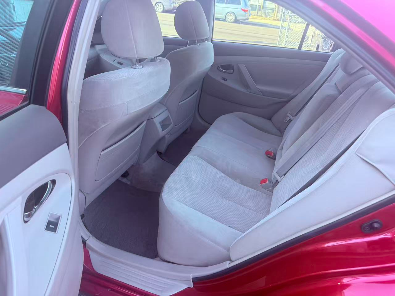 2011 Toyota Camry Base photo 11