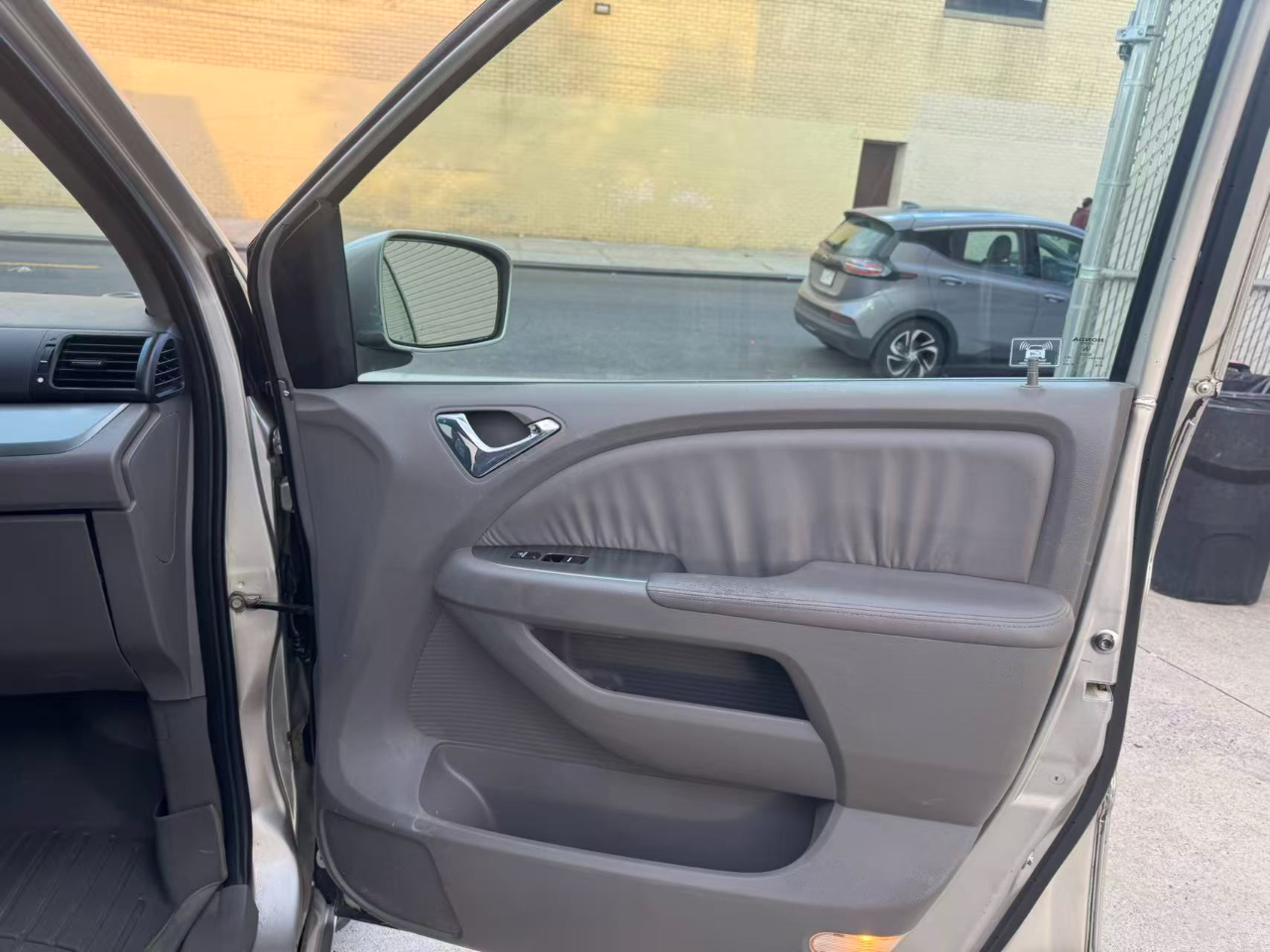 2008 Honda Odyssey EX-L photo 13