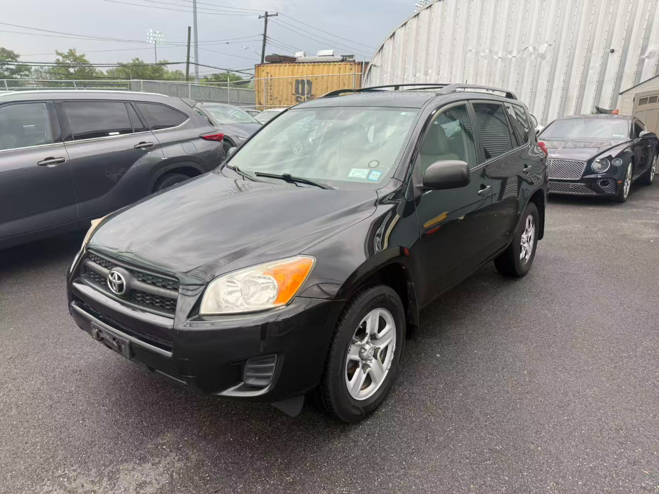 2010 Toyota RAV4 Base photo 2