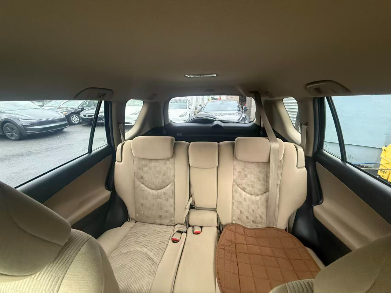 2010 Toyota RAV4 Base photo 11