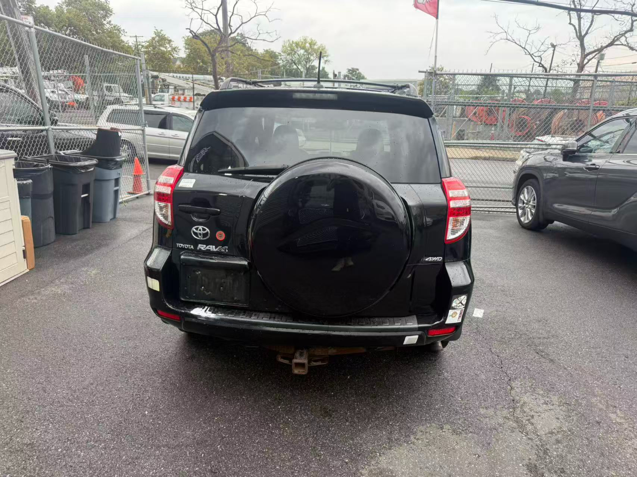 2010 Toyota RAV4 Base photo 14