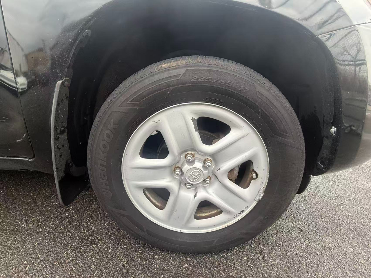 2010 Toyota RAV4 Base photo 22