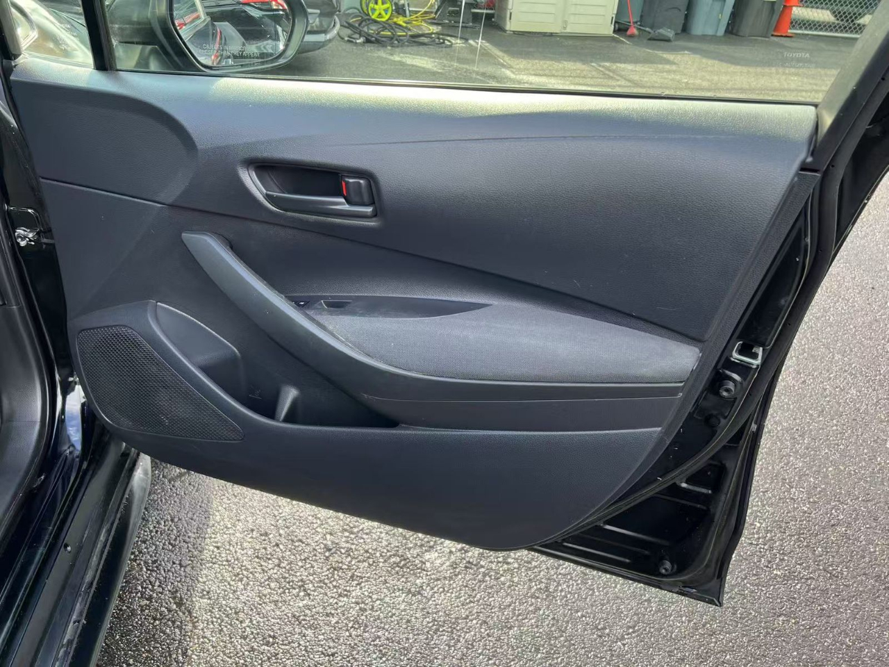 2023 Toyota Corolla SE XLE photo 18
