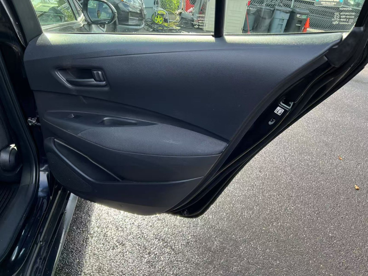 2023 Toyota Corolla SE XLE photo 19