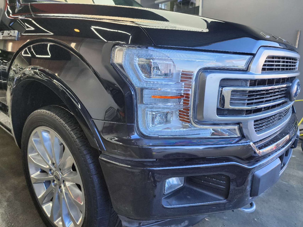 2019 Ford F-150 Limited photo 3