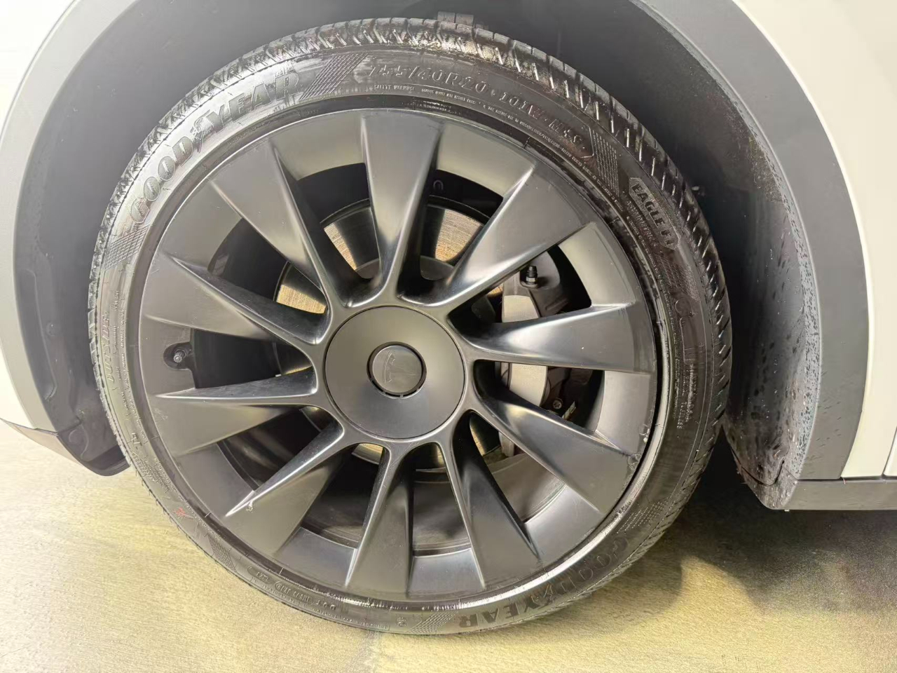 2022 Tesla Model Y Long Range photo 22