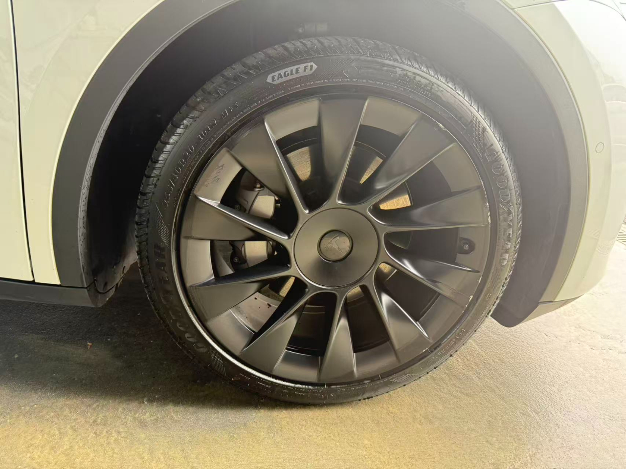 2022 Tesla Model Y Long Range photo 24