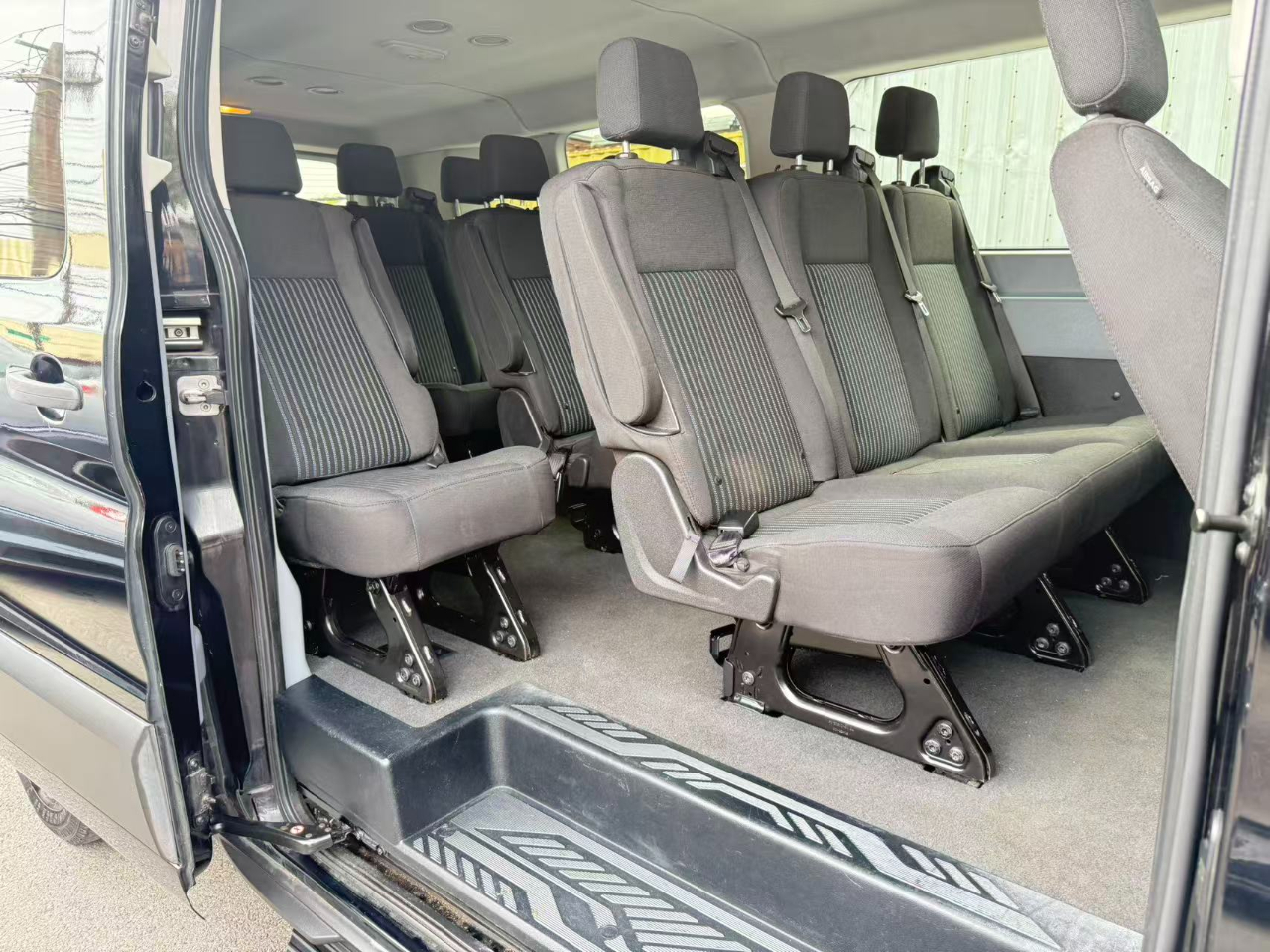 2019 Ford Transit XLT photo 11