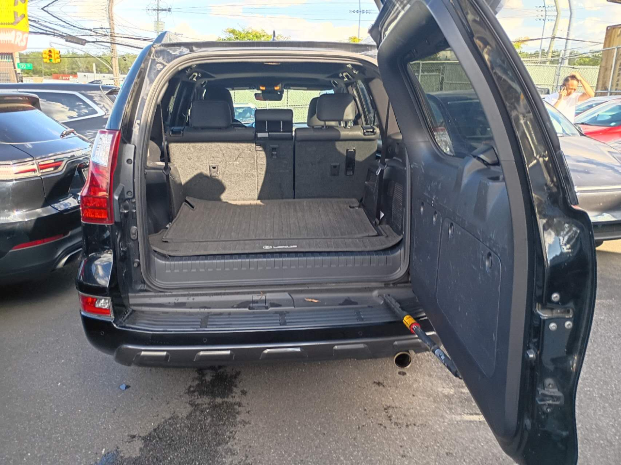 2022 Lexus GX 460 Base photo 16