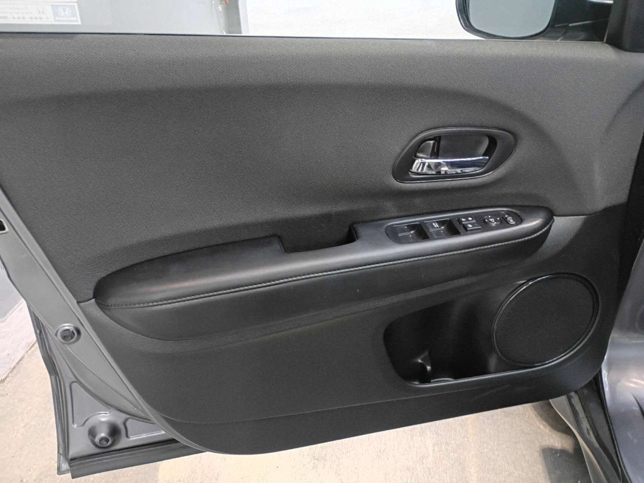 2022 Honda HR-V LX photo 18